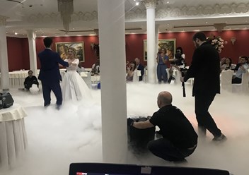 Фото компании ООО Тяжёлый дым и холодные фонтаны на свадьбу 2