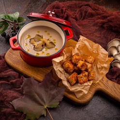 Фото компании  Saperavi Cafe, кафе грузинской кухни 8