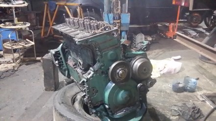 ремонт двигателя Volvo FH12