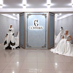 Интерьерная вывеска с инкрустацией для салона свадебных платьев.
