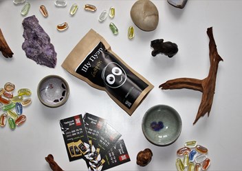 Бодрость в одном стакане!

Лесное чайное сырьё подарит вам необычайно приятный молочно – ореховый аромат, а древесный, но в тоже время мягкий и глубокий вкус зарядит бодростью на целый день.