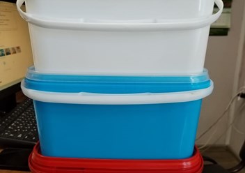 Ведро 3,3 л прямоугольные.