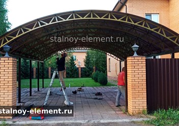 Арочный навес из поликарбоната для машины размер навеса 6х8