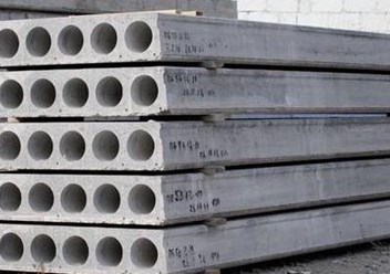 Пустотные плиты перекрытий используются для межэтажных перекрытий зданий и сооружений. Можно выполнять поперечную резку плит под любым углом.  Плиты дорожные.