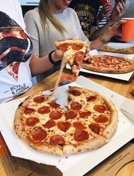 Фото компании ООО Додо Пицца 5