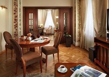 Фото компании ООО Hilton Moscow Leningradskaya 1