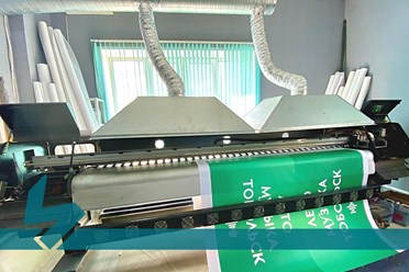 ПРЕОБРАЗИТЕ ПРОСТРАНСТВО ЯРКО И СМЕЛО С ШИРОКОФОРМАТНОЙ ПЕЧАТЬЮ. Подробнее: https://vk.com/brendmedia_72?w=wall-228156506_701