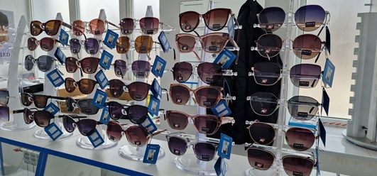 Очки солнцезащитные