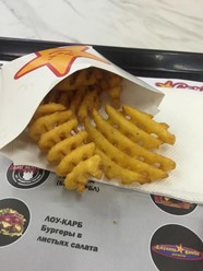 Фото компании  Carl&#x60;s Jr, сеть ресторанов быстрого обслуживания 1