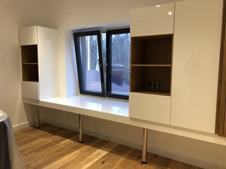 Шкаф как продолжение подоконника