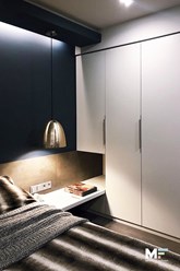 Мебель на заказ по проекту дизайнера. Фасады шкафа - пластик ARPA. Фасады тумб и изголовья - TSS Cleaf. Фасады зоны ТВ - металлизированный пластик ARPA. Фурнитура - BLUM. Дизайн - Анна Калинина.