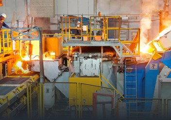 Литейный завод.
На литейном заводе из серого чугуна производятся блоки цилиндров двигателя, картеры коробок передач, тормозные диски и барабаны, диски сцепления и маховики.