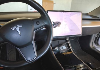 Tesla Model 3  в работе у TeslaFix.by