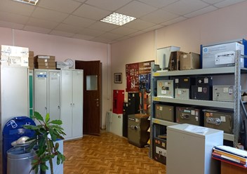Офис с выставочным залом.