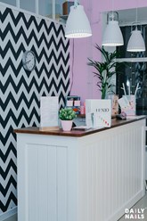 Интерьер студии DAILY NAILS