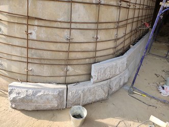 Облицовка стен камнем на подсистему