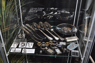 лазерная гравировка колец, ложек, сувениров и подарков из металлов