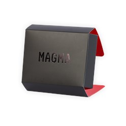 Самосборная фирменная коробка с ламинацией софт тач, и 2 пантонами.