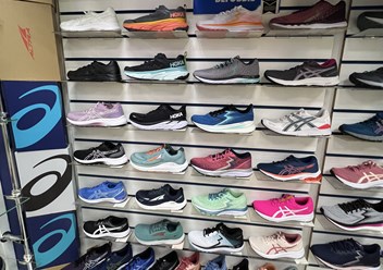 Фото компании  Магазин "ASICS Altra 361°" Геленджик 6