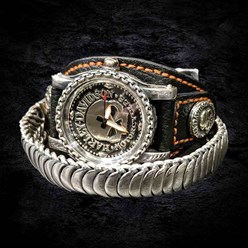 K.Max.Watch предлагает коллекцию мужских часов брутального дизайна. Эти крупные, массивные часы предназначены для уверенных в себе мужчин и призваны стать центральным элементом их образа.