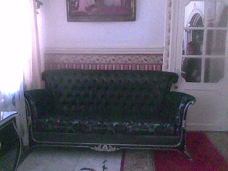 шикарный диван после ремонта.