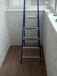 балкон отделка декоративным камнем