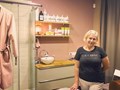 Ирина Лелека -
занимается массажем более 10 лет;
владеет множеством методик; 
прекрасно знает аюрведический процедуры;
делает потрясающий массаж Вишеш