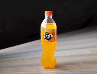 Фанта 
0,5 л.

Фанта – яркий представитель безалкогольных, освежающих газированных напитков, с апельсиновым вкусом. Фанта - удивительный напиток, известный по всему миру! 100 рублей