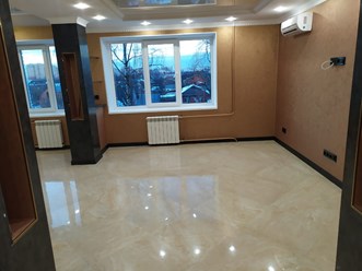 Предлагаем услуги клининга,  уборка разнообразных помещений. Сюда может включаться как поддерживающая, так и генеральная уборка, мойка окон, химчистка мебели или ковров.