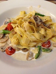 Фото компании  IL Патио, сеть семейных итальянских ресторанов 44