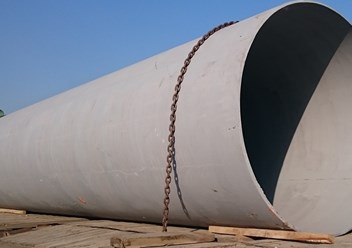Защитные футляры для трубопровода изготавливают из стальных труб на которые наносятся изоляционные покрытия, которые входят в спектр производимых нашим предприятием, это покрытия ВУС