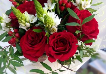 Фото компании  Доставка цветов "Mary Rose" 1