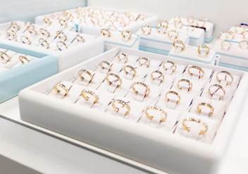Фото компании ООО Diamond & Свадьба ТРК "Южный Полюс" 4