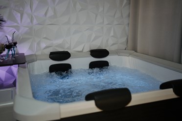 СПА-салон SeaHorse SPA - самый вкусный СПА. ЗАО, кунцевский район, м. Молодежная. У нас: Спа программы для двоих, массаж, сертификат в спа на двоих, сертификат в спа женщине, мужчине, сестре, маме