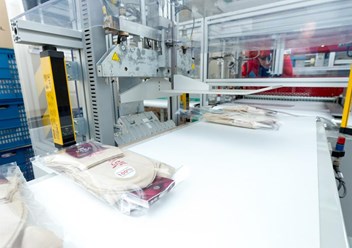 Производство чулочно-носочных изделий PARA socks