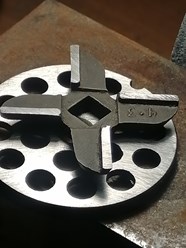 Фото компании  Заточка инструмента изготовления ключей 28