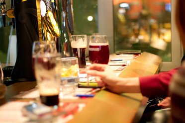 Фото компании  Клевер, ирландский паб 5