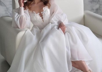 Свадебное платье из органзы воск с расшитым вручную корсетом