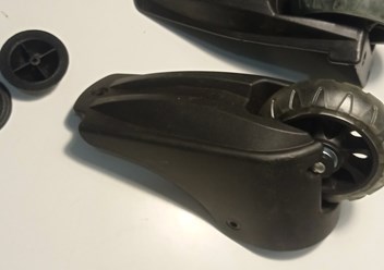 Фото компании ИП Потемкин Сергей Львович Ателье ремонт реставрация обуви  4