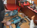 Что происходит с инструментом в процессе работы хорошо видно.