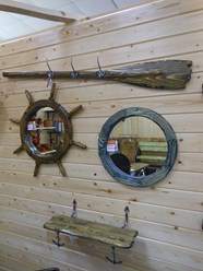 комплект в ванную комнату (полка, зеркало и вешалка-весло) и круглое зеркало