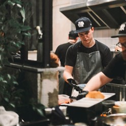 Фото компании  Well Well Well kitchen &amp; wine bar 5