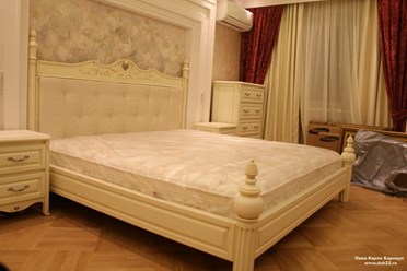 Кровать из массива дуба беленого на заказ в Барнауле