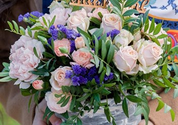 Доставку цветов заказать в Минске
