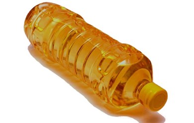 Бутылка нерафинированного подсолнечного масла  Солнечное Поле 1 литр по цене 70 руб за шт.