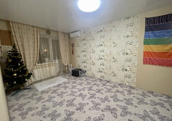 Зал для проведения мини -групп до 10 человек : 
✅йога-кундалини 
✅медитация 
✅йога 
✅тематические вечера 
✅плетение родового древа Фравахар