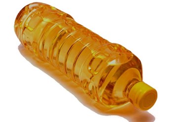 Бутылка нерафинированного подсолнечного масла  Солнечное Поле 1 литр по цене 70 руб за шт.