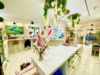 Магазин внутри