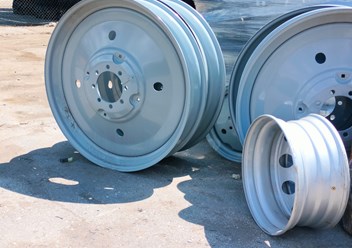 Фото компании ООО ТД АвтоШинКомплкт 2