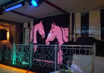 Фото компании  Белая Лошадь, клуб-ресторан 1